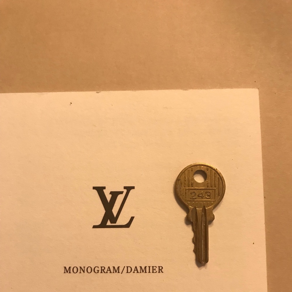 Louis Vuitton Key 243